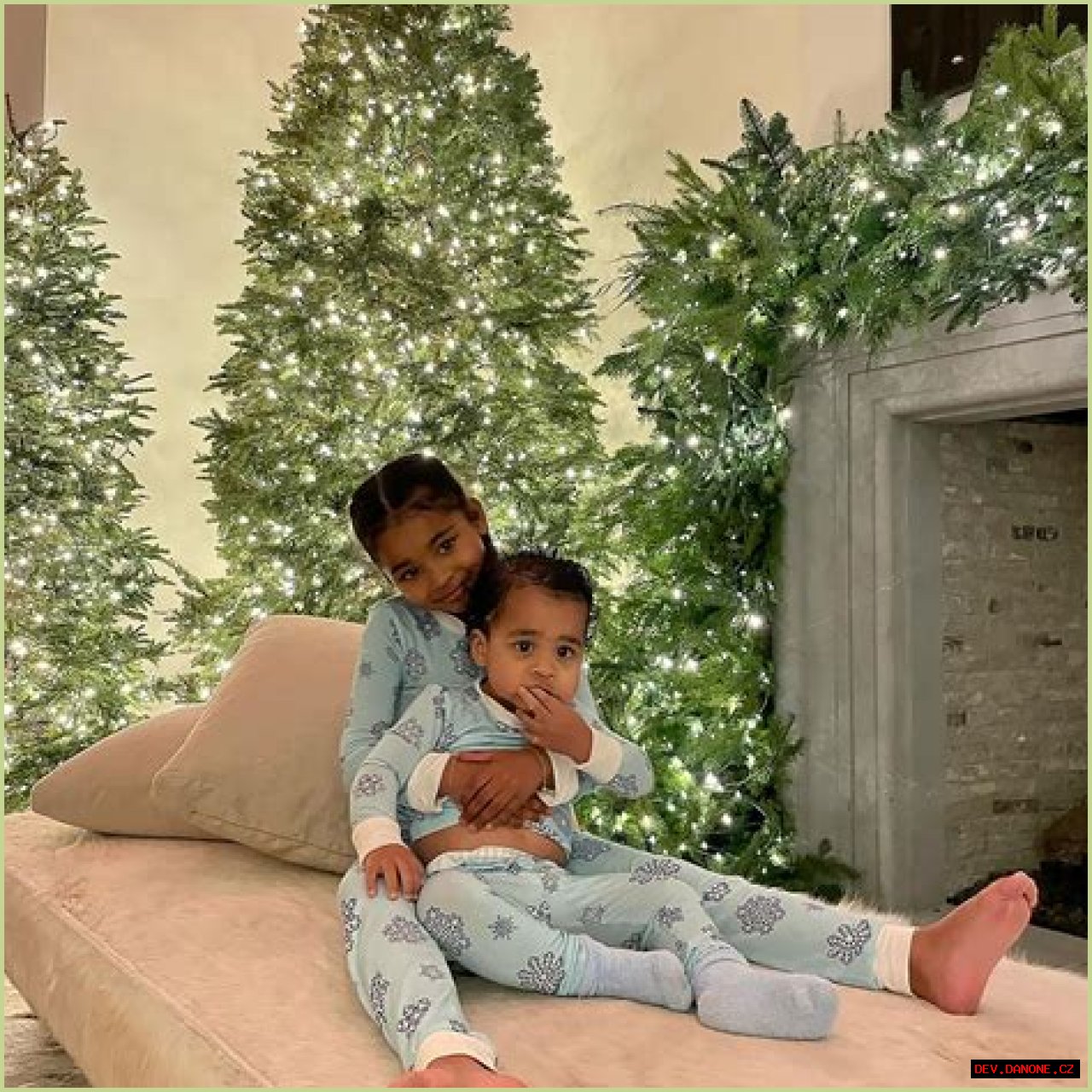 Kardashian Christmas Card 2022: A Celebration Of Family And Tradition