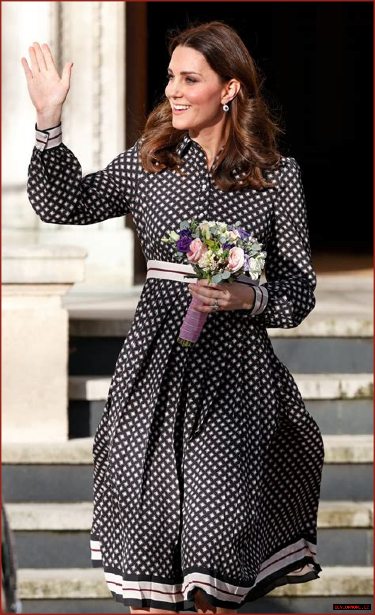 Kate Spade Celebrities: A Colorful Influence In Fashion And Pop Culture
