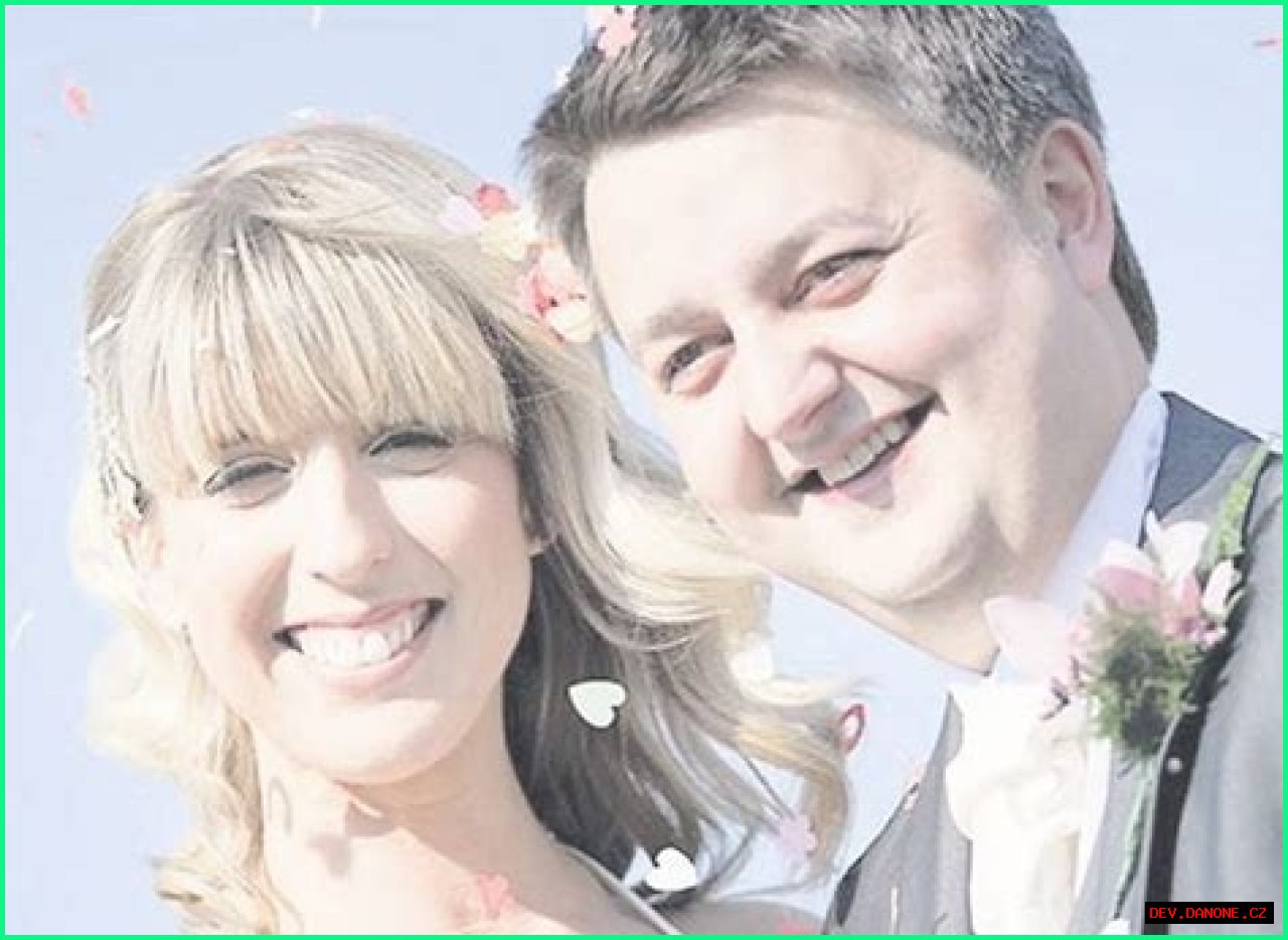 Lorna Watson's Spouse: A Deep Dive Into Their Relationship
